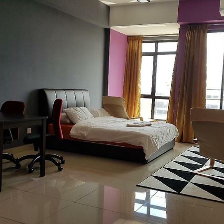 Apartamento Utropolis By Miric Shah Alam Exterior foto
